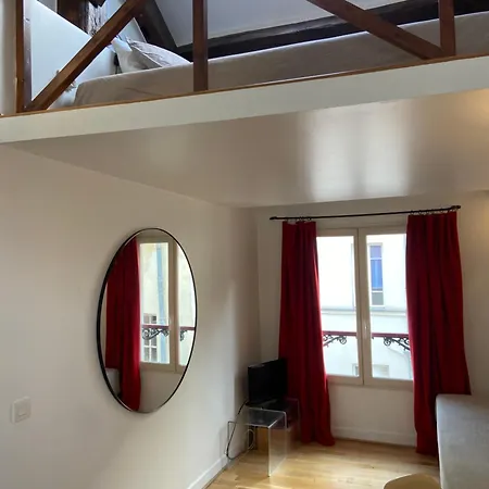 Apartment Marais With Mezzanine